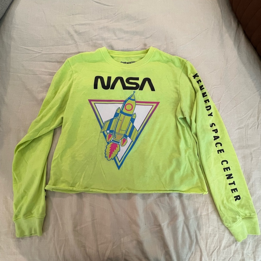 NASA long sleeve crop t-shirt.